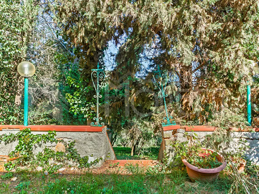 Immagine 98 di Villa in vendita  in Via Parrana San Martino a Collesalvetti