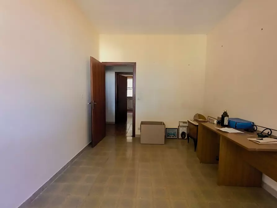 Immagine 17 di Pentalocale in vendita  in Via Ludovico Antonio Muratori a Livorno