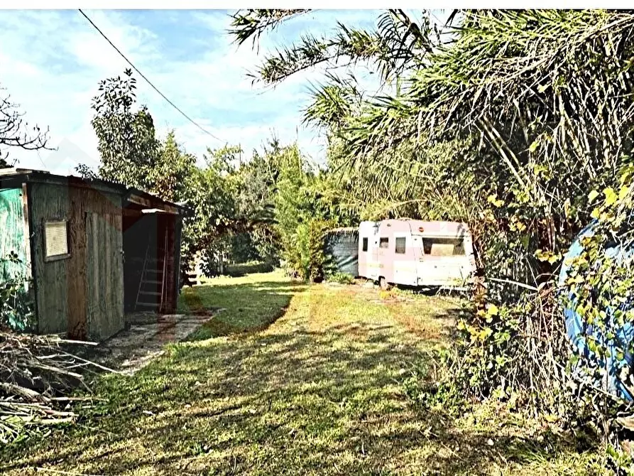 Immagine 3 di Terreno agricolo in vendita  in Via delle Sorgenti a Livorno