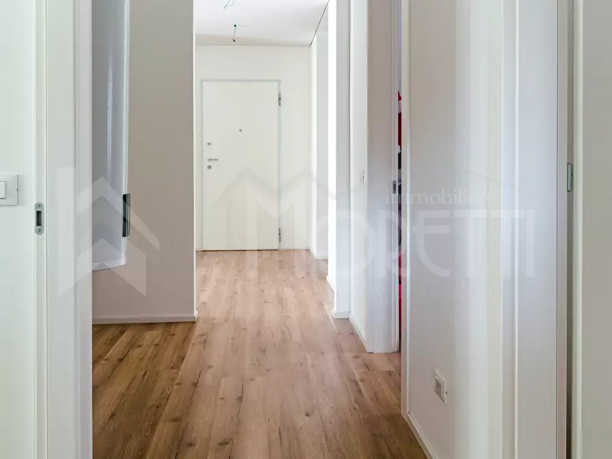 Immagine 46 di Pentalocale in vendita  in Via Costanzo Ebat a Livorno