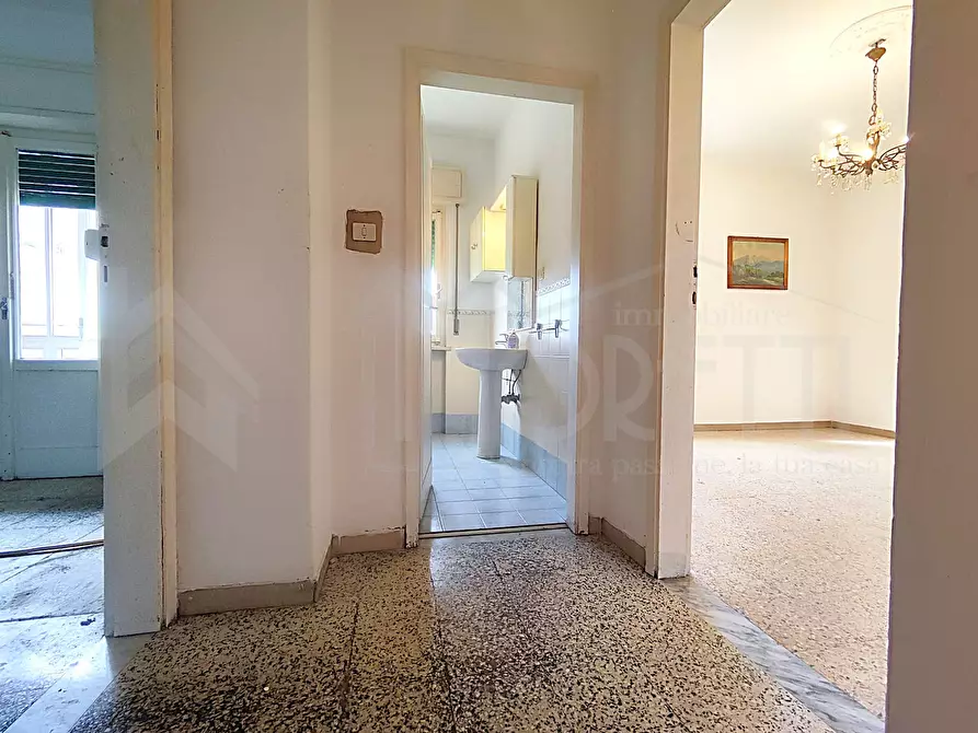 Immagine 17 di Quadrilocale in vendita  in Via Anna Frank a Livorno