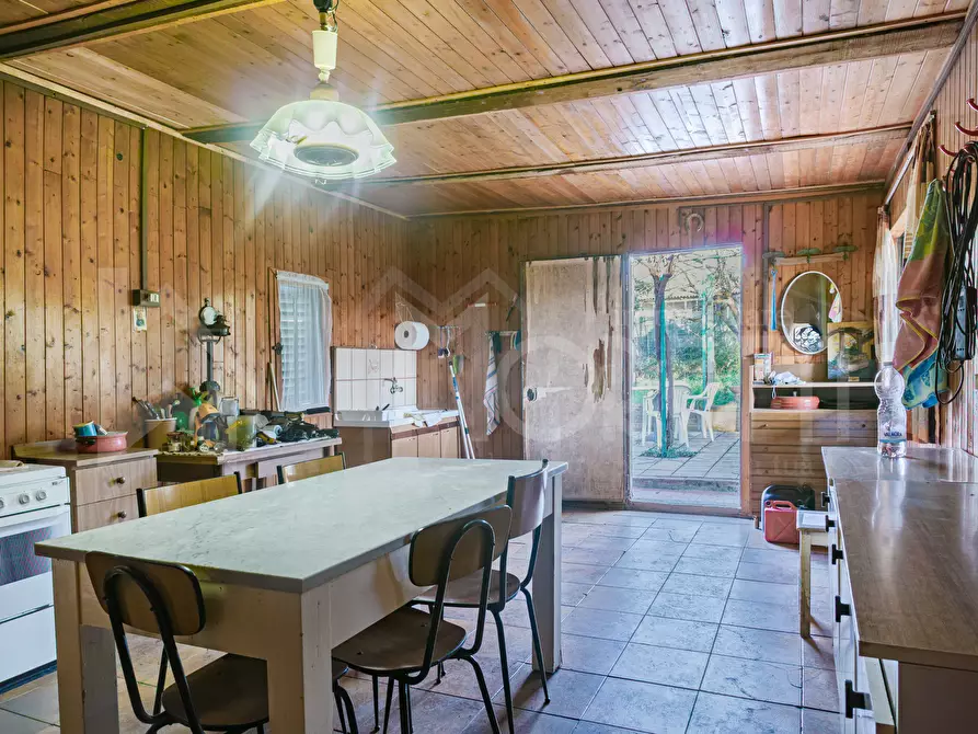 Immagine 17 di Magazzino in vendita  in Via delle Sorgenti a Livorno