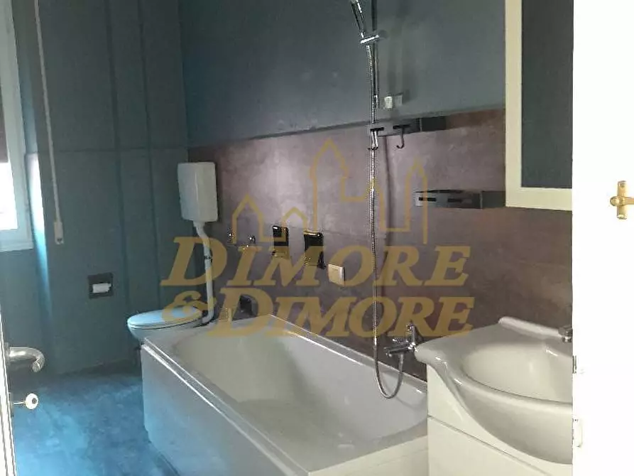 Immagine 3 di Trilocale in affitto  a Verbania