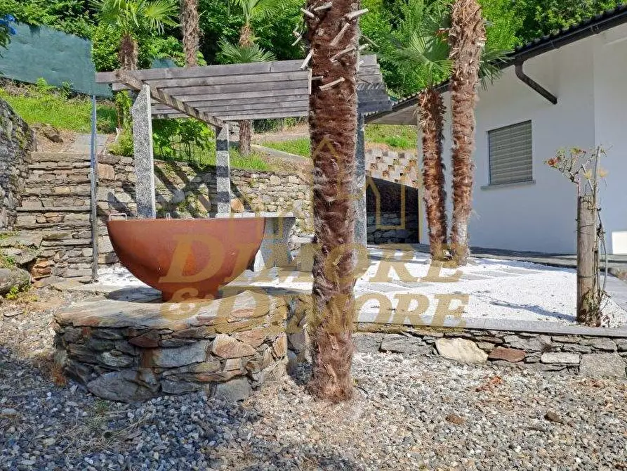 Immagine 33 di Villa in vendita  a Cannobio