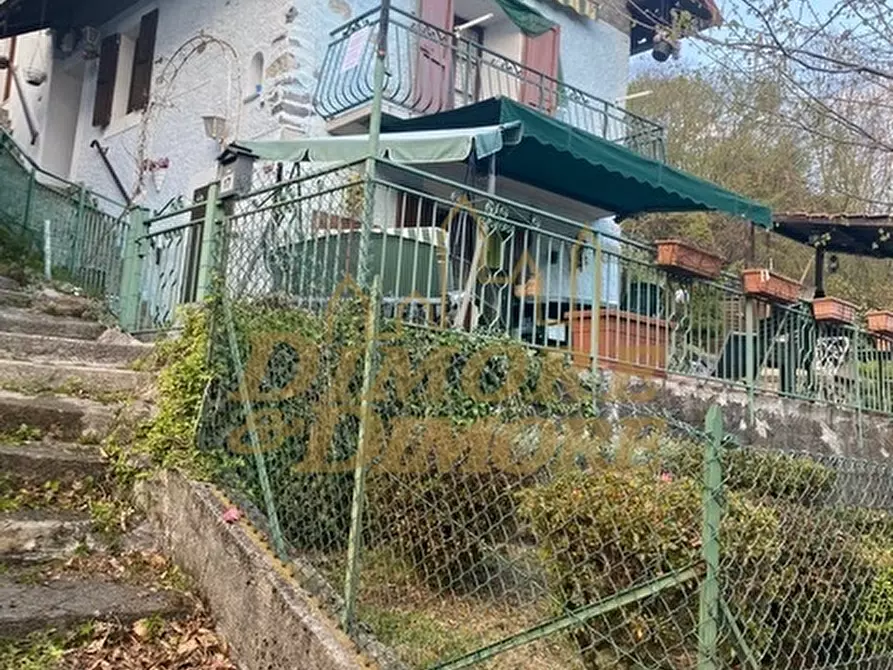 Immagine 36 di Villetta a schiera in vendita  a Aurano