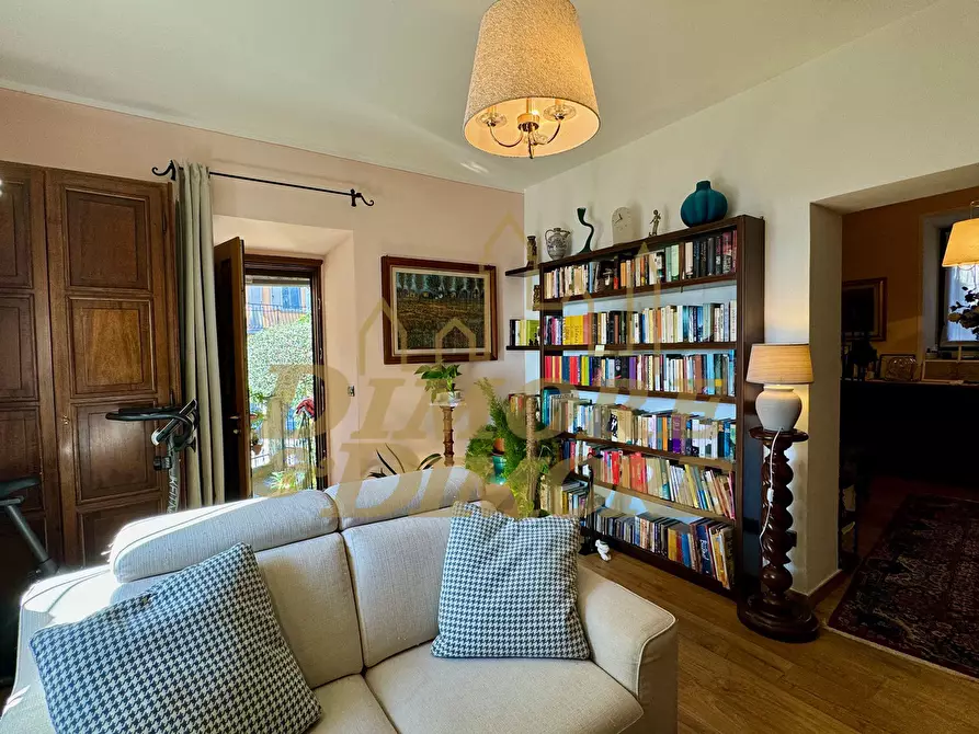 Immagine 1 di Porzione di casa in vendita  in via firenze a Arizzano