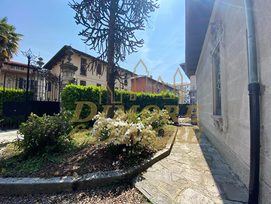 Immagine 4 di Villa in vendita  in via felice cavallotti a Verbania