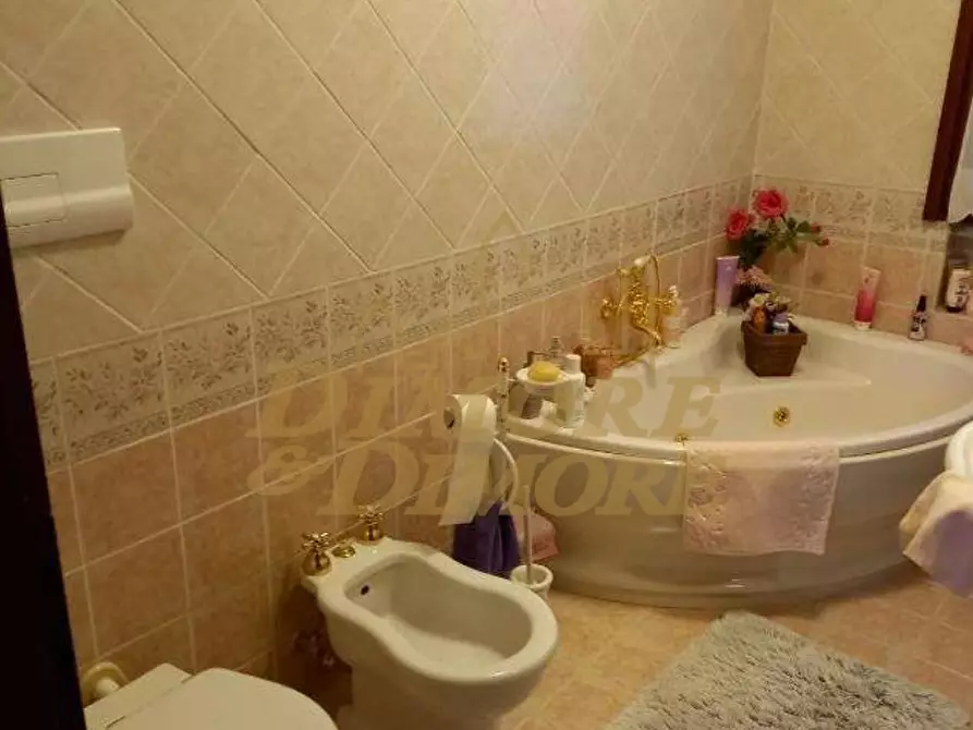 Immagine 27 di Villa in vendita  in Via Monte Bianco 8 a Dormelletto