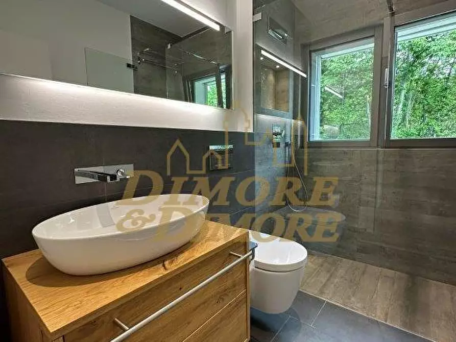 Immagine 48 di Villa in vendita  a Cannobio