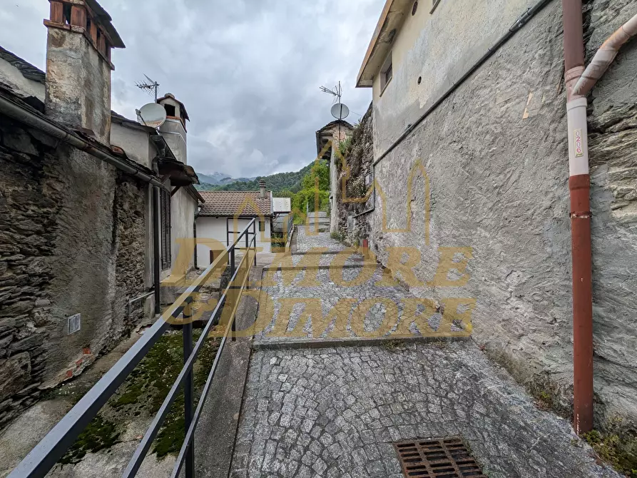 Immagine 4 di Casa indipendente in vendita  a Loreglia