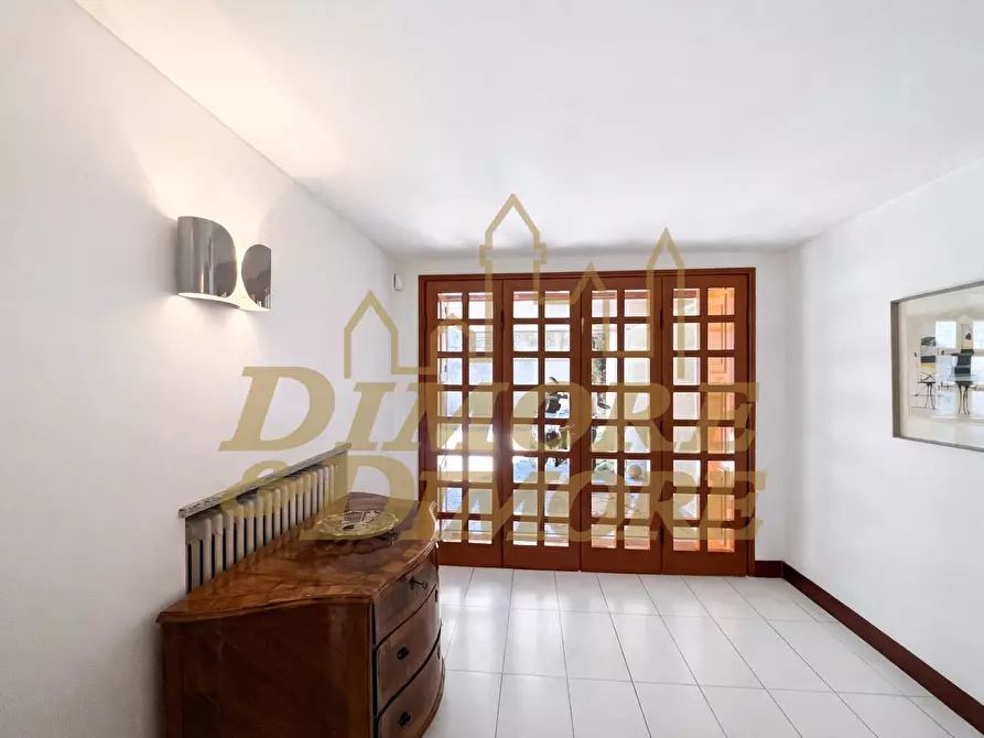 Immagine 39 di Villa in vendita  in Via Ludovico Ariosto 18 a Varese