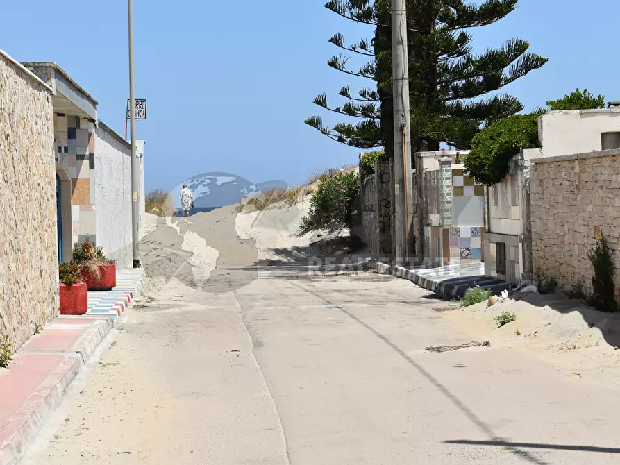 Immagine 39 di Casa indipendente in vendita  in Via Levanzo 17 a Lecce