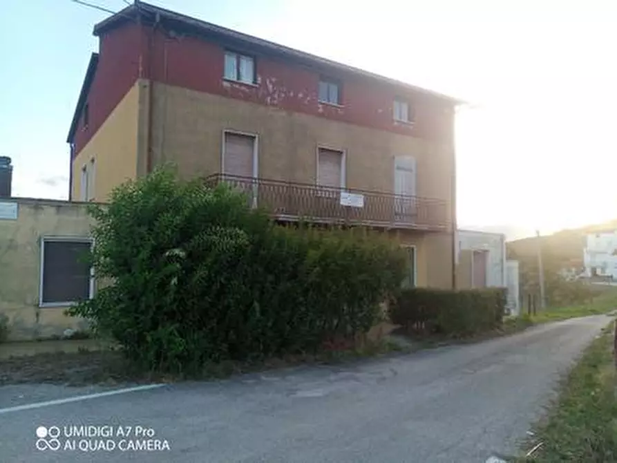 Immagine 1 di Rustico / casale in vendita  in VIA DE THOMASSIS a Castel Frentano