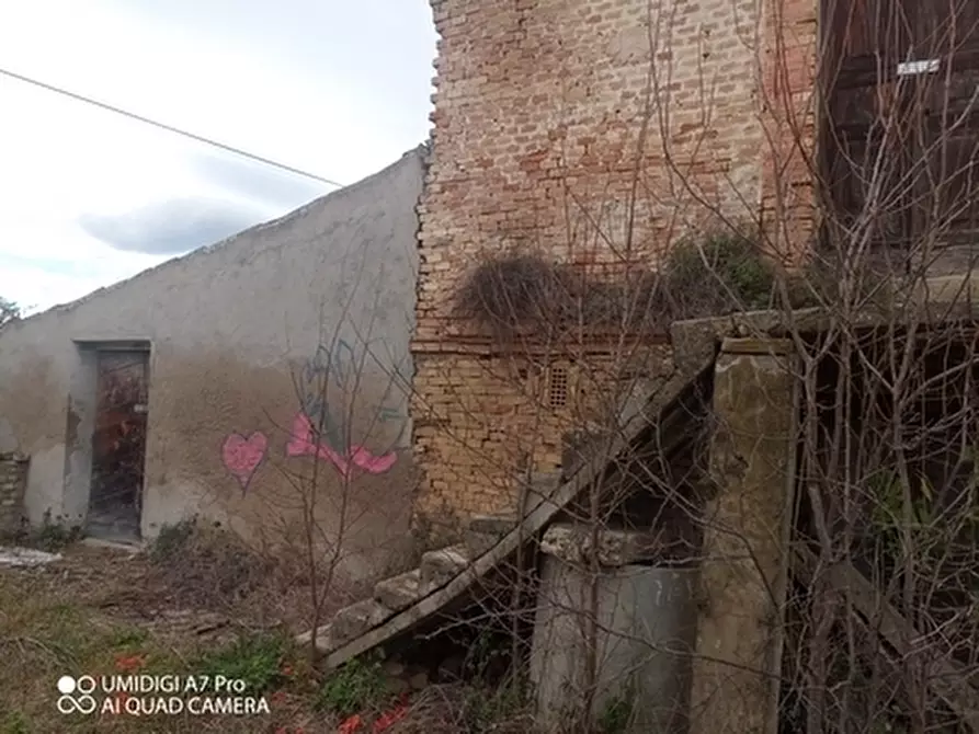 Immagine 7 di Rustico / casale in vendita  in VIA VECCHIA SCORCIOSA a Fossacesia