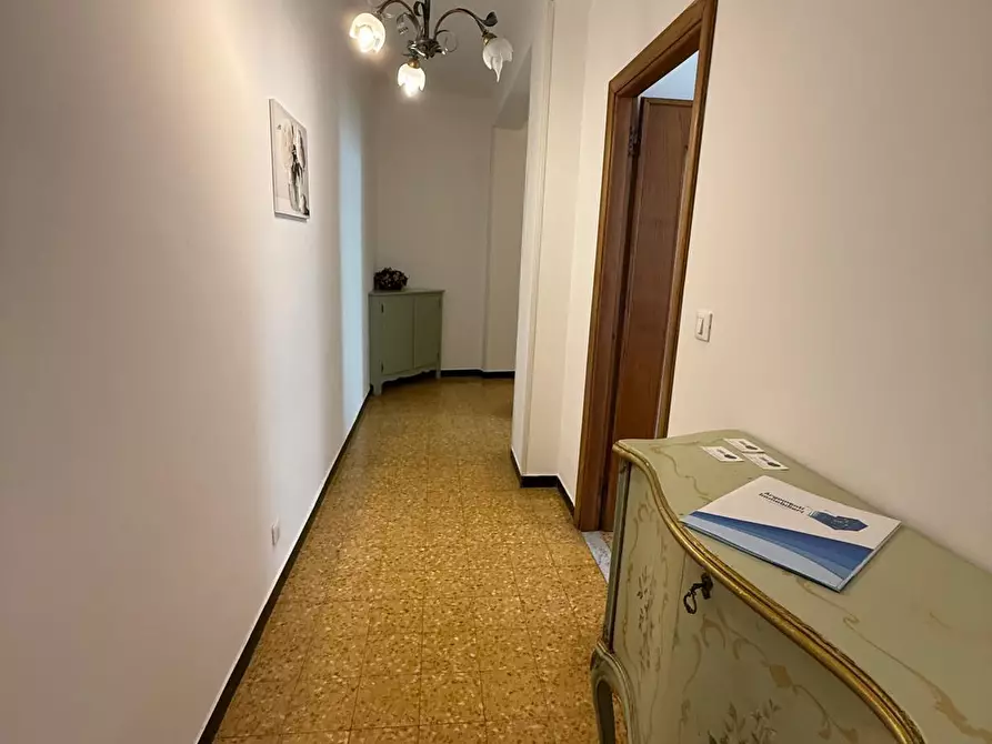 Immagine 28 di Quadrilocale in vendita  in Corso Armando Diaz a Alassio