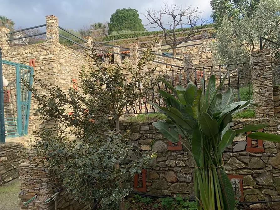 Immagine 30 di Villa in vendita  in Via Adelasia a Alassio