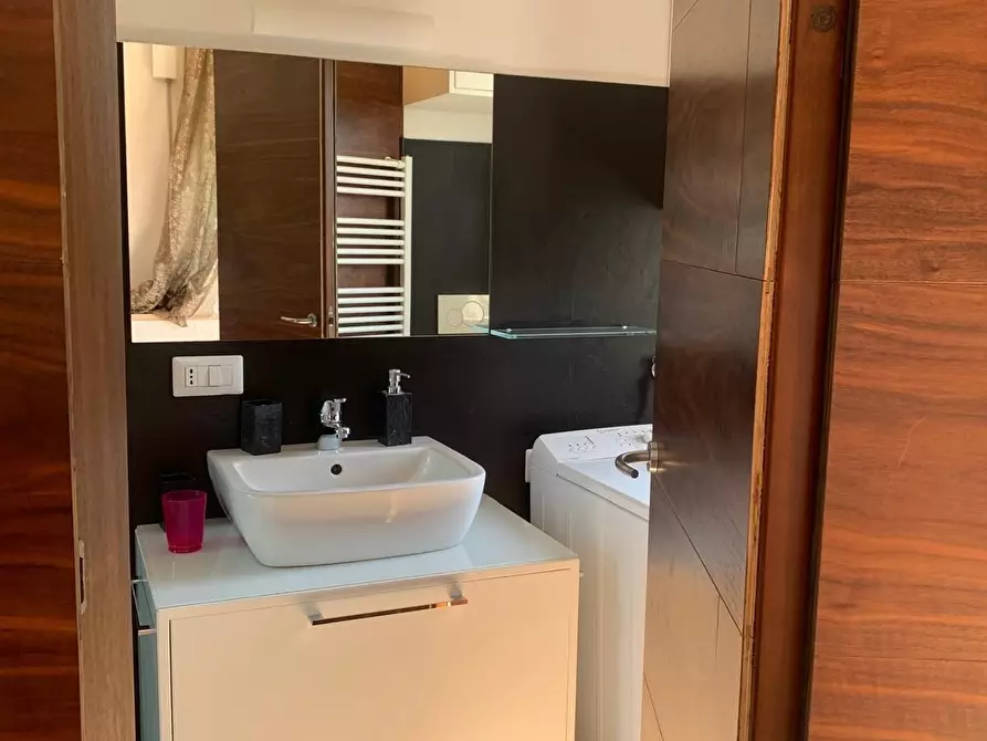 Immagine 7 di Appartamento in vendita  in Via Neghelli a Alassio