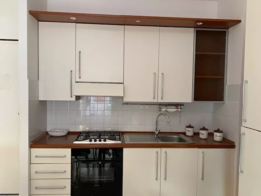 Immagine 4 di Appartamento in affitto  in Via San Vincenzo Ferrerii a Alassio