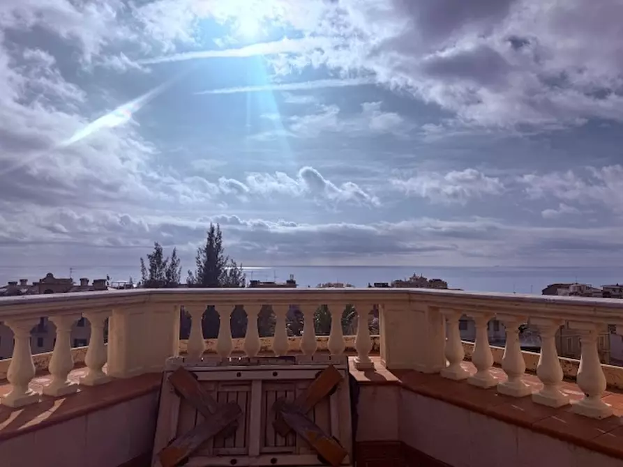 Immagine 18 di Porzione di casa in vendita  in parco fuor del vento a Alassio