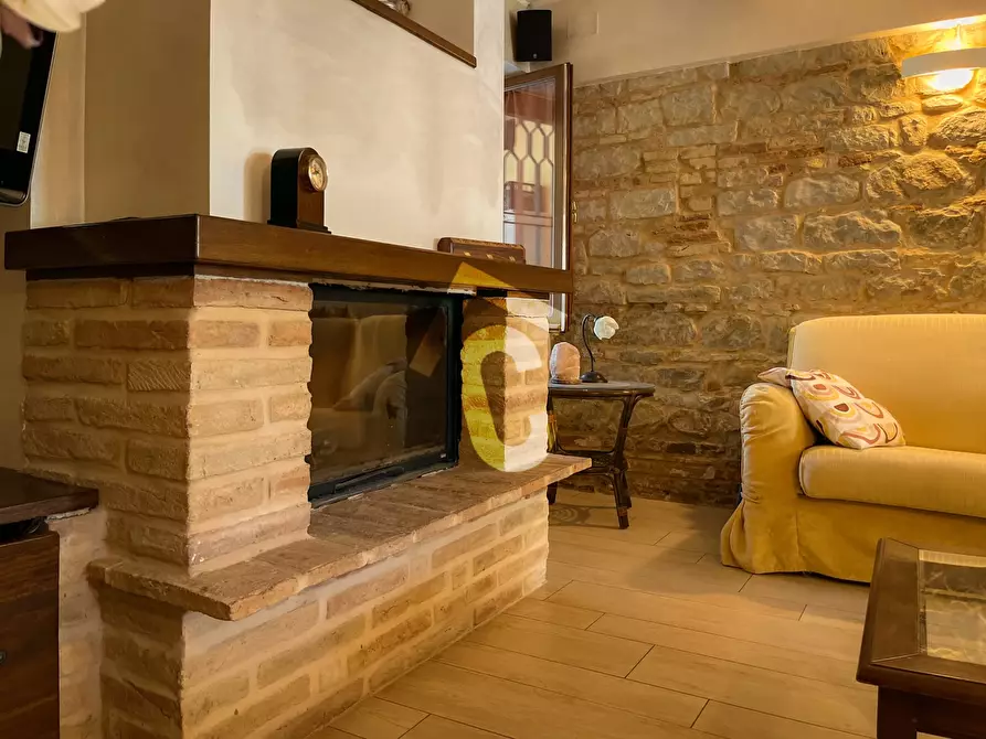 Immagine 17 di Casa bifamiliare in vendita  a Castelbellino