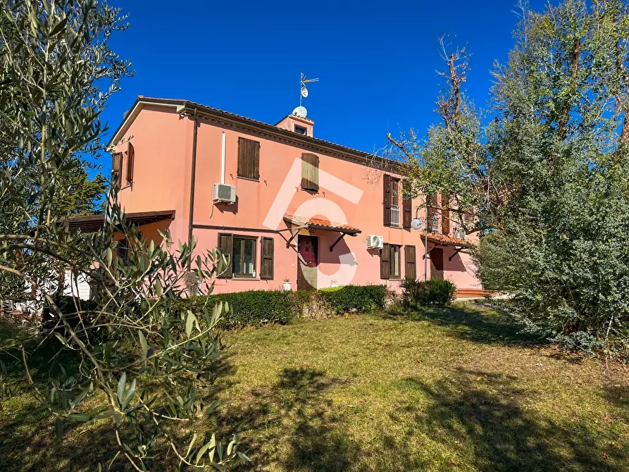 casa indipendente in vendita a Jesi