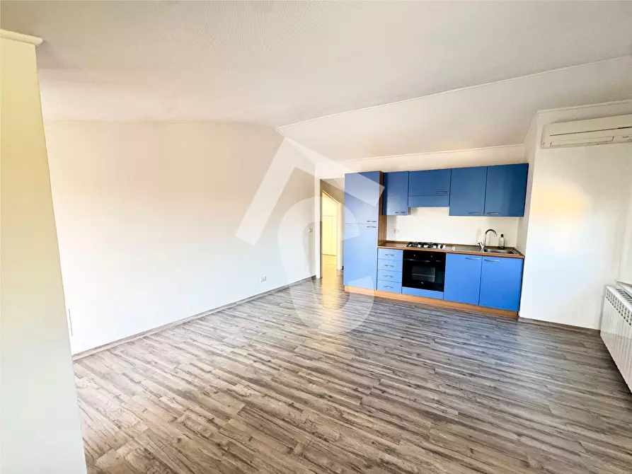 Immagine 4 di Mansarda in affitto  a Jesi