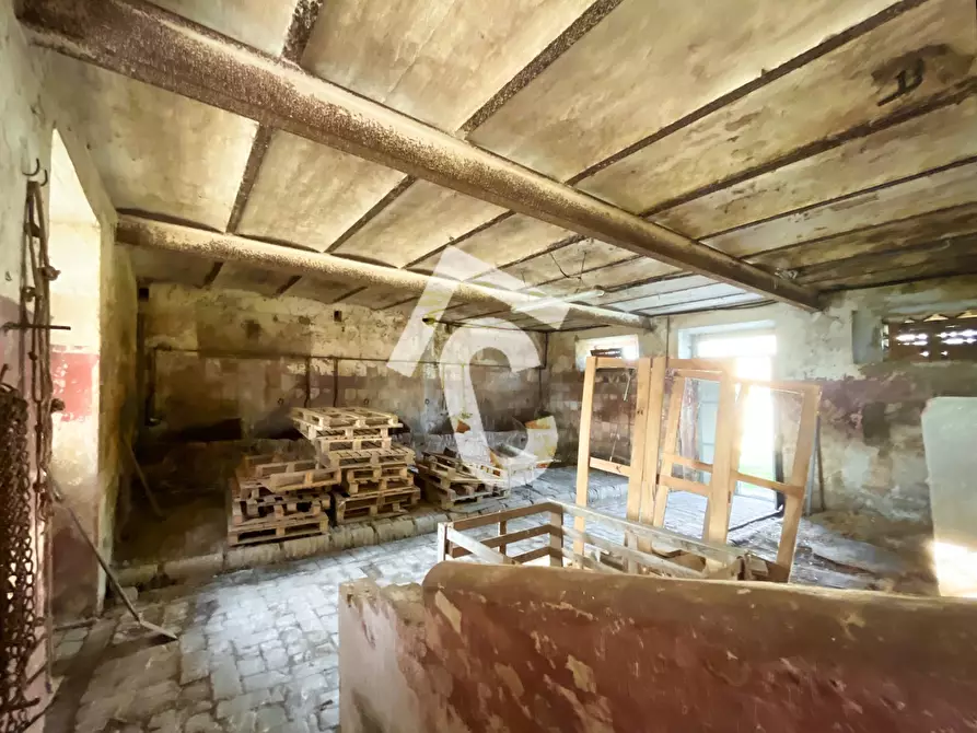 Immagine 29 di Rustico / casale in vendita  a Montecarotto