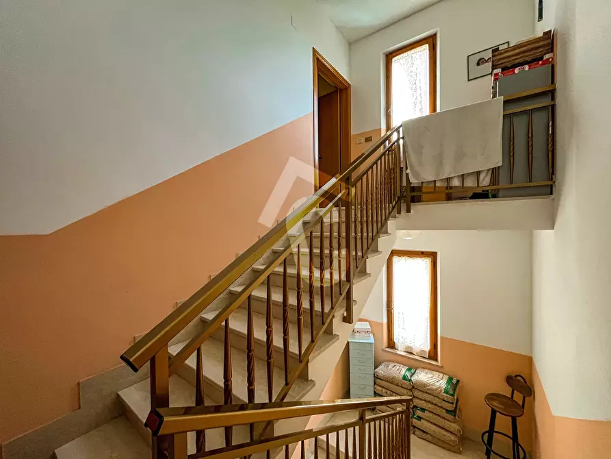 Immagine 29 di Quadrilocale in vendita  a Montecarotto