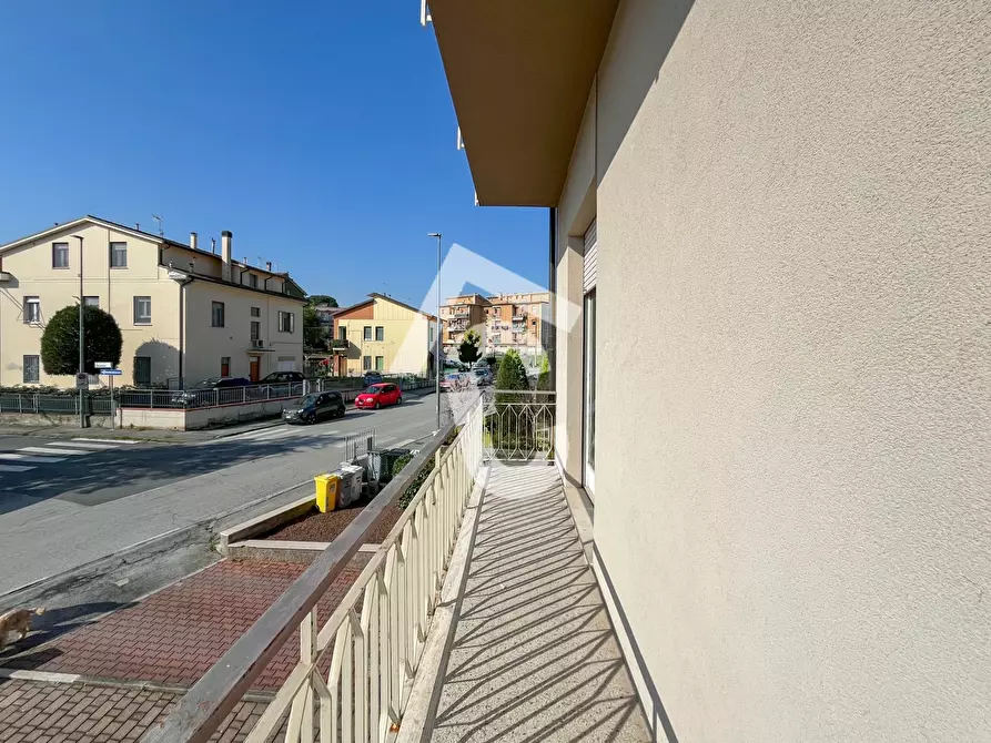 Immagine 5 di Appartamento in vendita  a Jesi