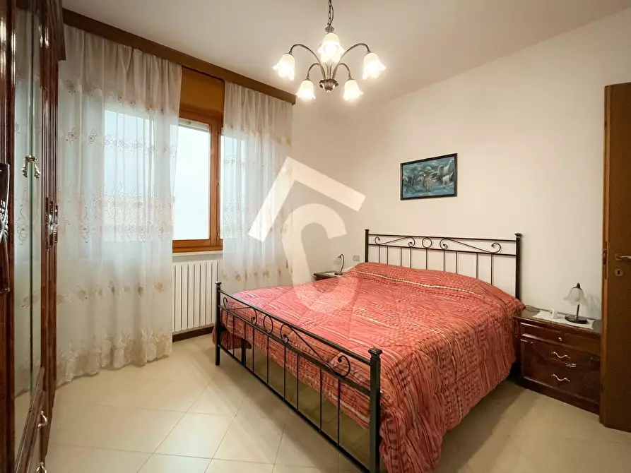 Immagine 10 di Appartamento in vendita  a Jesi