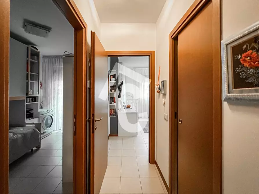 Immagine 9 di Quadrilocale in vendita  a Castelbellino