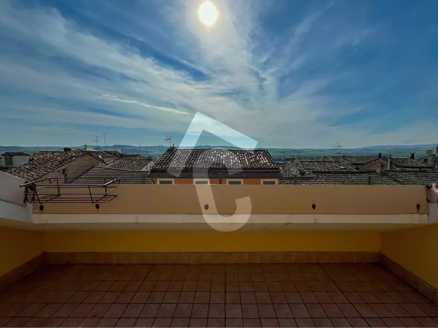 Immagine 2 di Trilocale in affitto  a Jesi