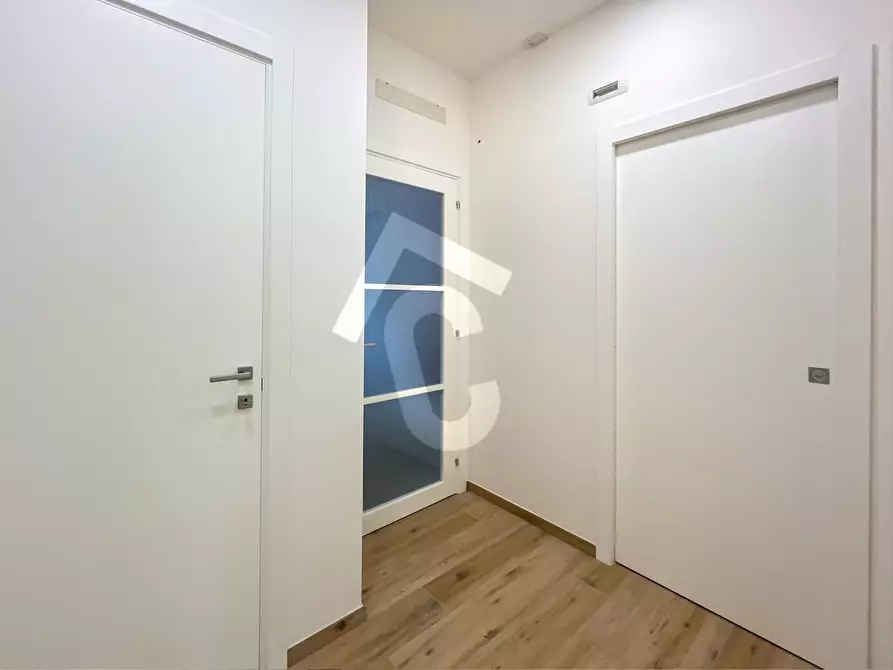 Immagine 10 di Trilocale in vendita  a Jesi