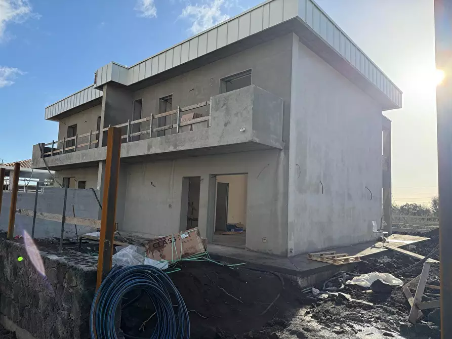 Immagine 4 di Villa in vendita  a San Giovanni La Punta