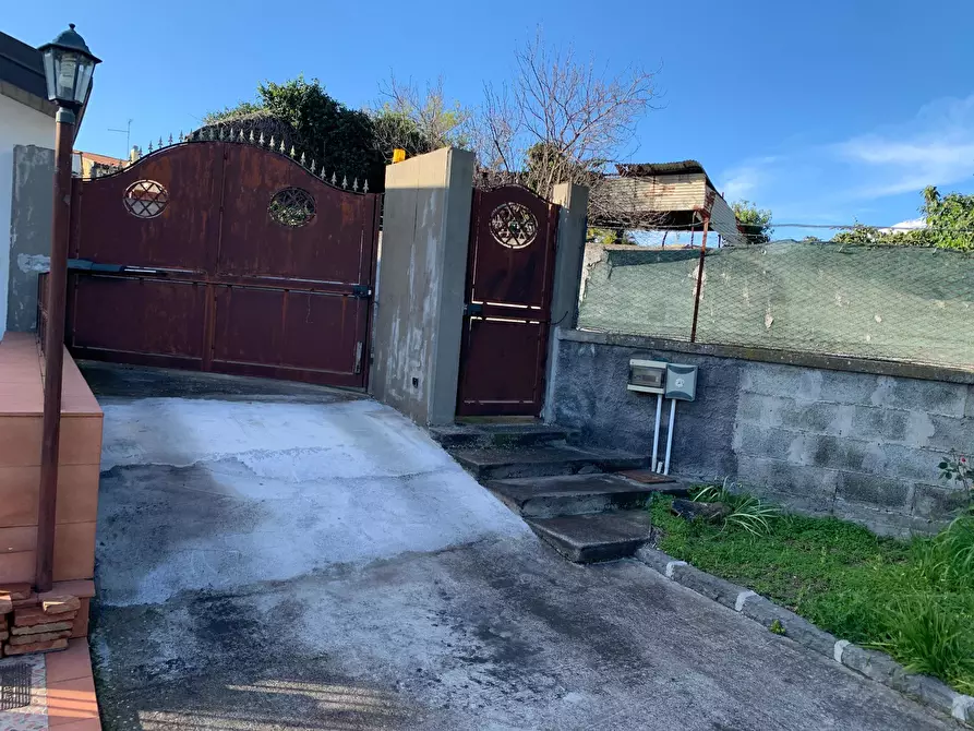 Immagine 26 di Villa in vendita  a Mascalucia