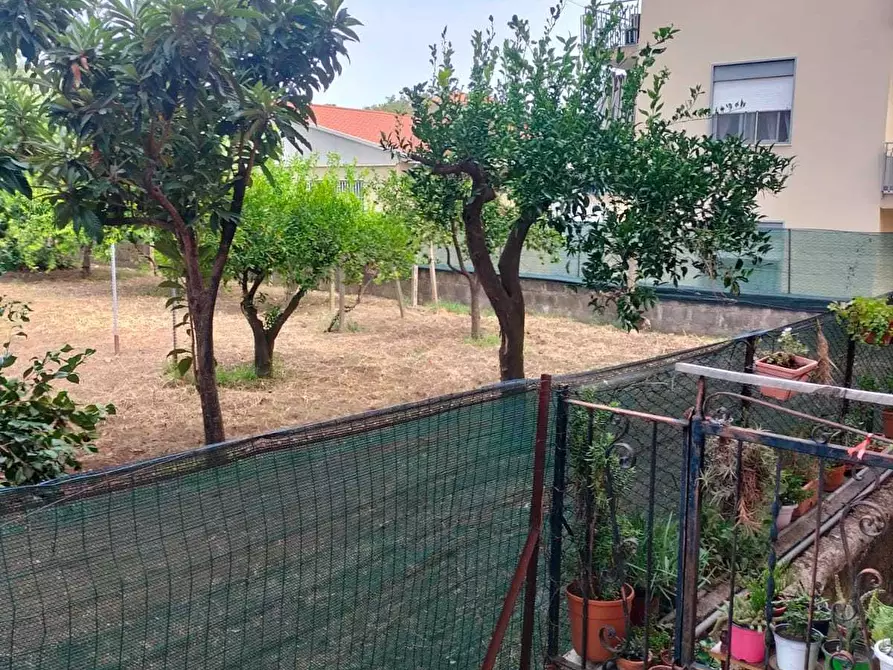 Immagine 11 di Appartamento in vendita  a Giarre