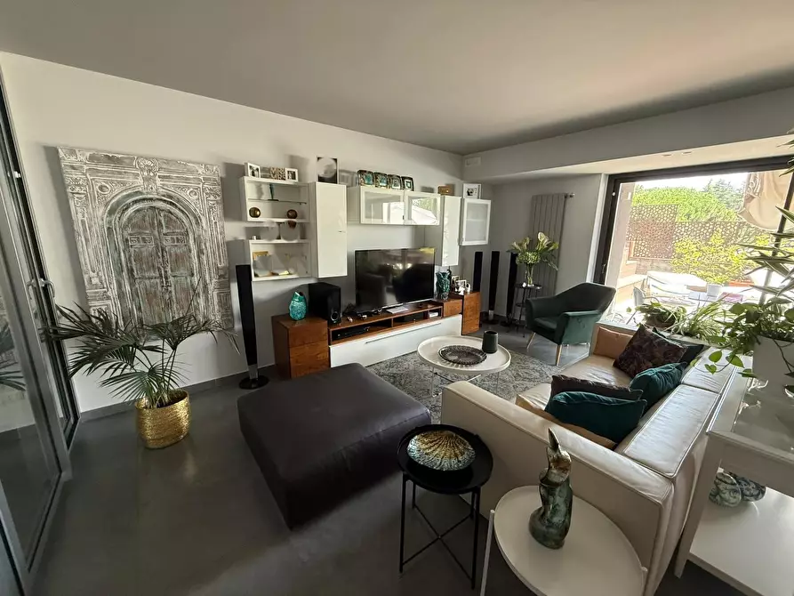 Immagine 6 di Villa in vendita  a Nicolosi