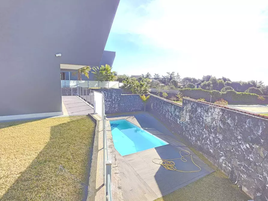 Immagine 40 di Villa in vendita  a Pedara