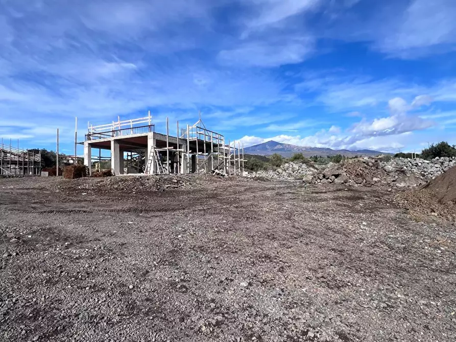 Immagine 8 di Villa in vendita  a Pedara