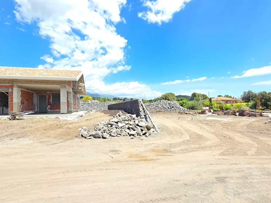 Immagine 10 di Villa in vendita  a Pedara