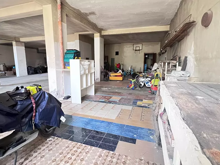 Immagine 6 di Capannone industriale in vendita  a Gravina Di Catania