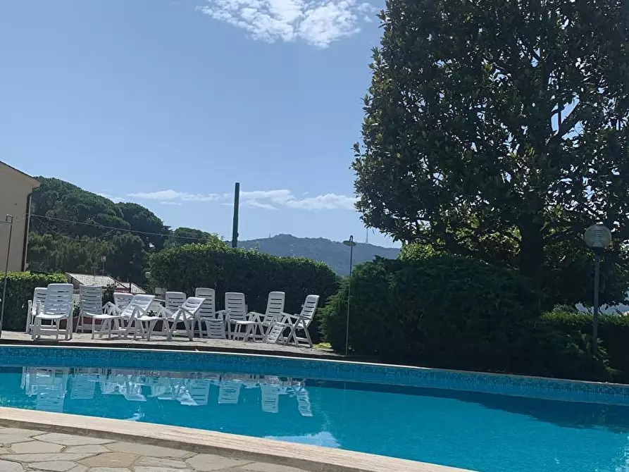 Immagine 2 di Appartamento in vendita  in Via Mulinetti 48 a Recco