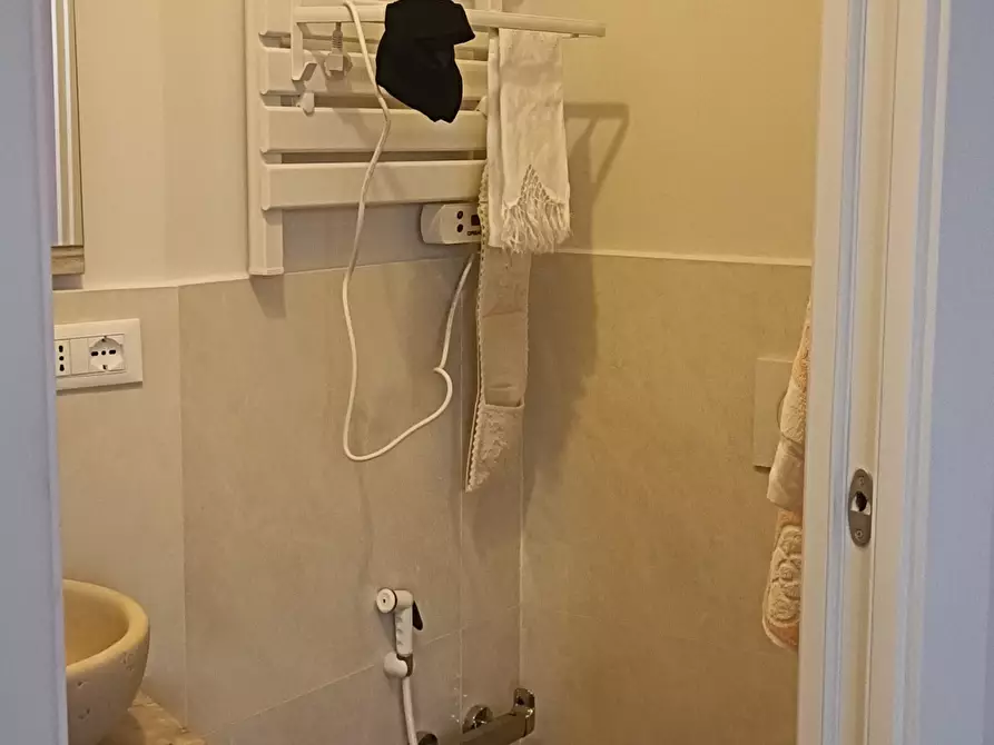 Immagine 38 di Mansarda in vendita  in Via Costa 3 a Varazze