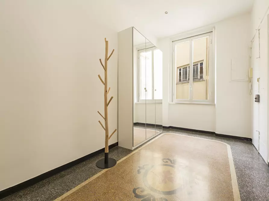 Immagine 4 di Appartamento in vendita  in Corso Magenta a Genova