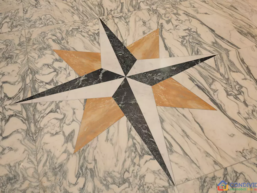 Immagine 10 di Albergo/B&B/Residence in affitto  in Piazza della Nunziata 5 a Genova