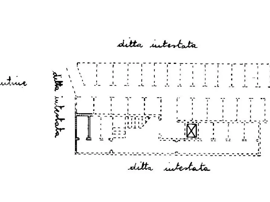 Immagine 40 di Bilocale in vendita  in Via Fratelli Bandiera 3 a Rapallo