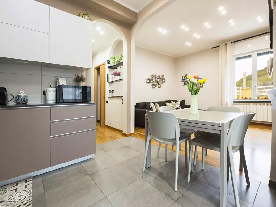 Immagine 2 di Appartamento in vendita  in Via Mantova a Genova