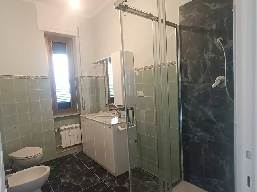 Immagine 19 di Appartamento in affitto  in Via Canevari 24 a Genova