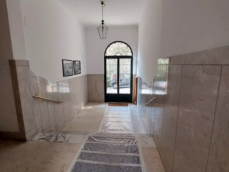 Immagine 41 di Trilocale in vendita  in Via Ameglia a Genova