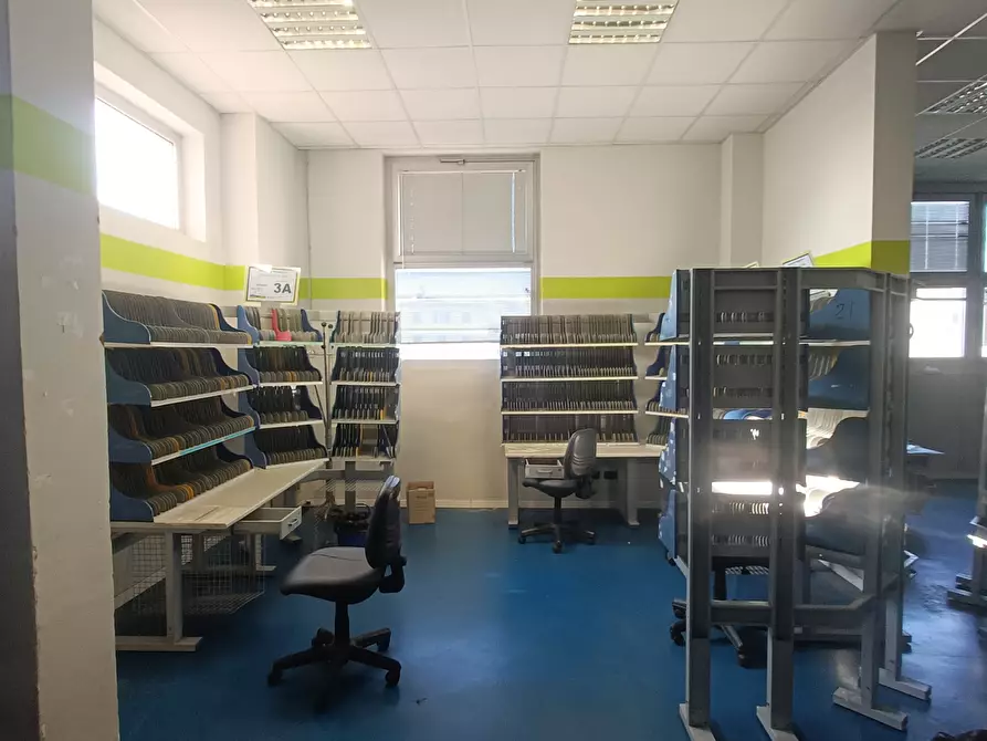 Immagine 13 di Attività artigianale in affitto  in Via Giuseppe Ungaretti 10 a Genova